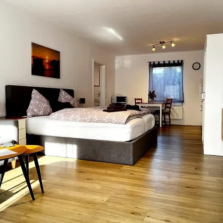 Апартаменты Schoenes 1-zimmer-appartement, Buesum *